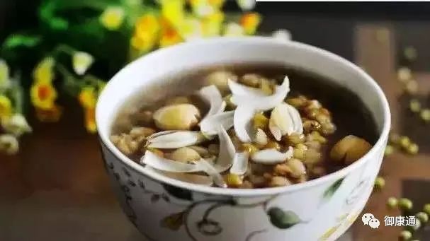 The Effects and Functions of Ginseng; How to Consume Ginseng for Best Results and Its Dietary Contraindications