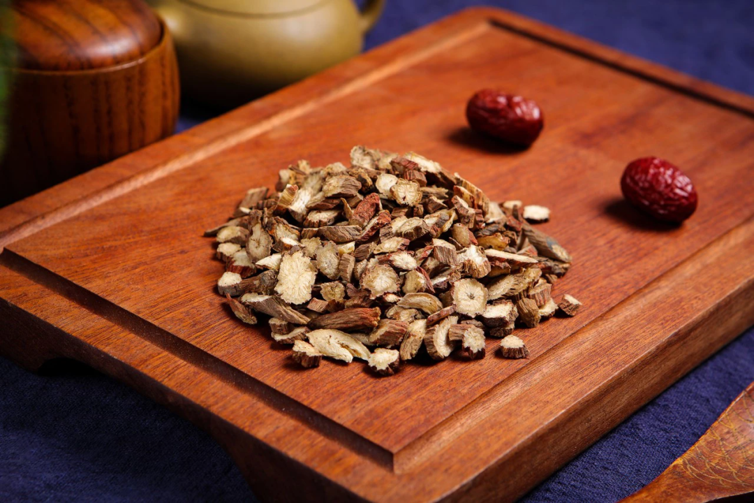 The Efficacy and Uses of Dan Shen (Salvia miltiorrhiza) and Its Proper Consumption Methods