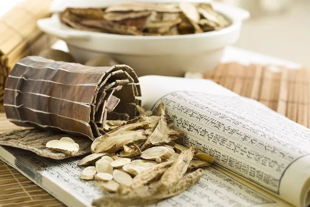 The Remarkable Effects of Astragalus (Huang Qi) in External Applications
