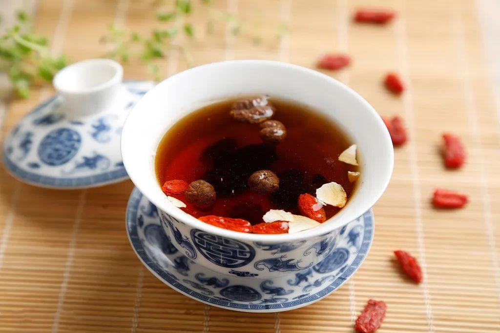 Six Signs of Liver Qi Stagnation and How to Adjust It: The Sooner You Know, the Better!