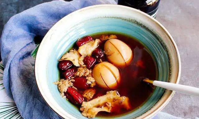 10 Nourishing and Health-Promoting Soup Recipes in TCM