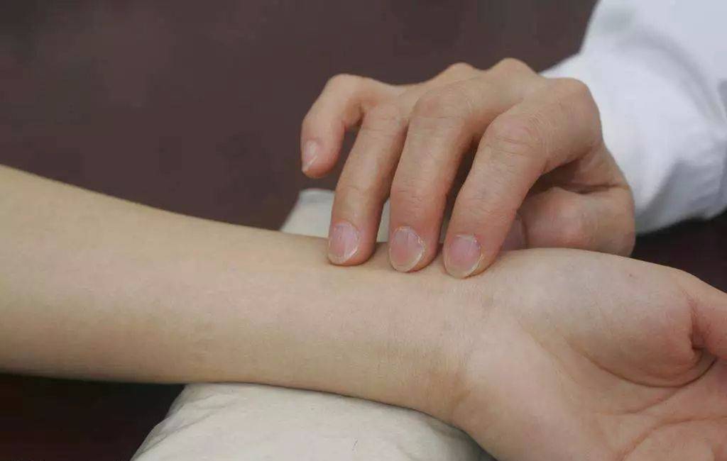 The Precision of Pulse Diagnosis in Traditional Chinese Medicine: Secrets Revealed!