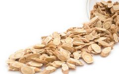 Astragalus: A Treasure for Health! Pair it with These Four Ingredients for Enhanced Qi Boosting Effects!