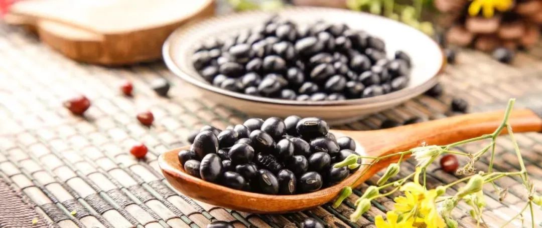 Simple and Effective Dietary Remedies for Yin Deficiency Constitution