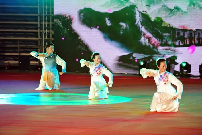 The Improvement of Physiological Functions through Fitness Qigong