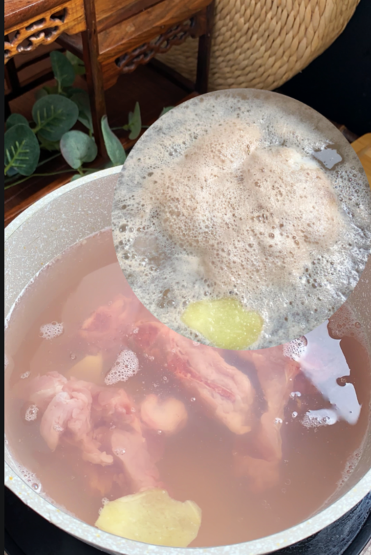 Phlegm-Damp Constitution: Winter Bone Soup for Resolving Accumulation and Promoting Qi Flow