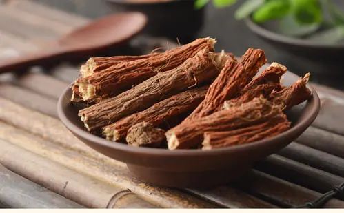 The Efficacy, Functions, and Contraindications of Dan Shen (Salvia miltiorrhiza)