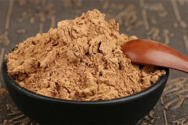 The Effects and Functions of Danshen Powder: Contraindications, Consumption Methods, and Nutritional Components