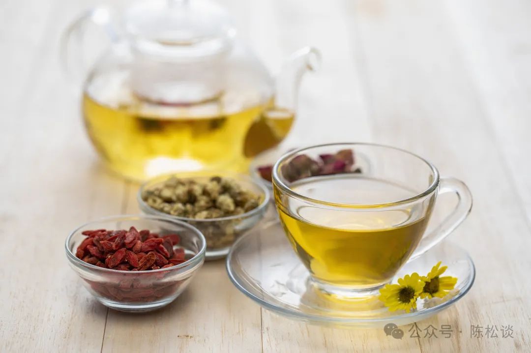Three Cups of Poria Water: Unblocking the San Jiao for Easy Weight Loss of 15 Pounds