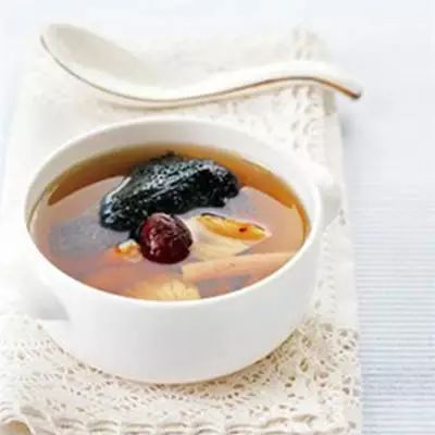 12 Nourishing Medicinal Soups: Incorporating Herbs into Your Meals for Health!