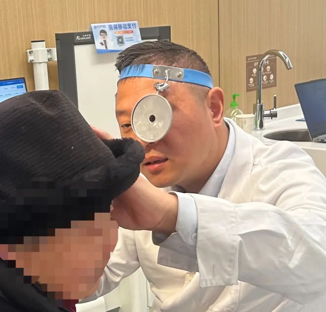 Relieving Rhinitis and Sinusitis with Traditional Chinese Medicine: A Case Study