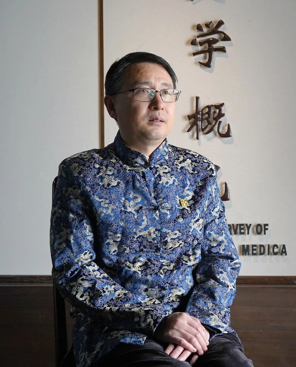 The Distinction Between Hong Hua and Xi Hong Hua: Don't Get It Wrong!