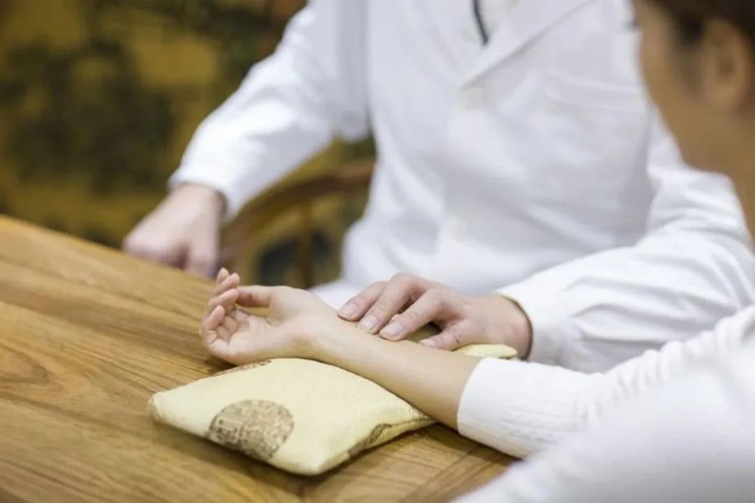 The Mysterious Pulse Diagnosis in Traditional Chinese Medicine: What Is It Really Feeling?