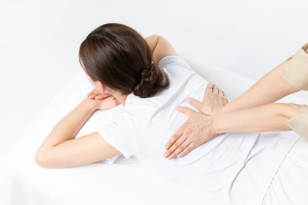 Massage These Four Areas to Achieve Yin-Yang Balance and Smooth Qi and Blood Flow!
