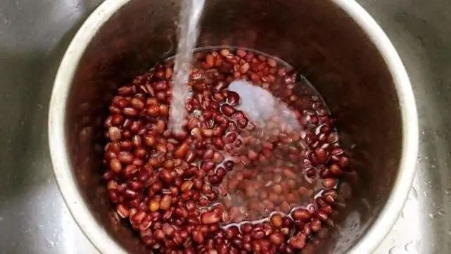 The True Commoner's Blood Nourishing Recipe: Enjoy Regularly for Improved Blood Circulation and a Rosier Complexion