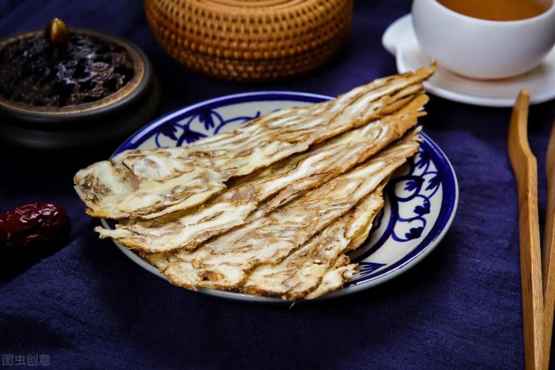 What Are the Benefits of Angelica Sinensis? What Are the Dietary Contraindications?