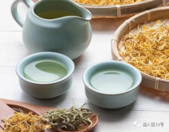 Honeysuckle: A Natural Remedy for Liver Health and Improved Sleep