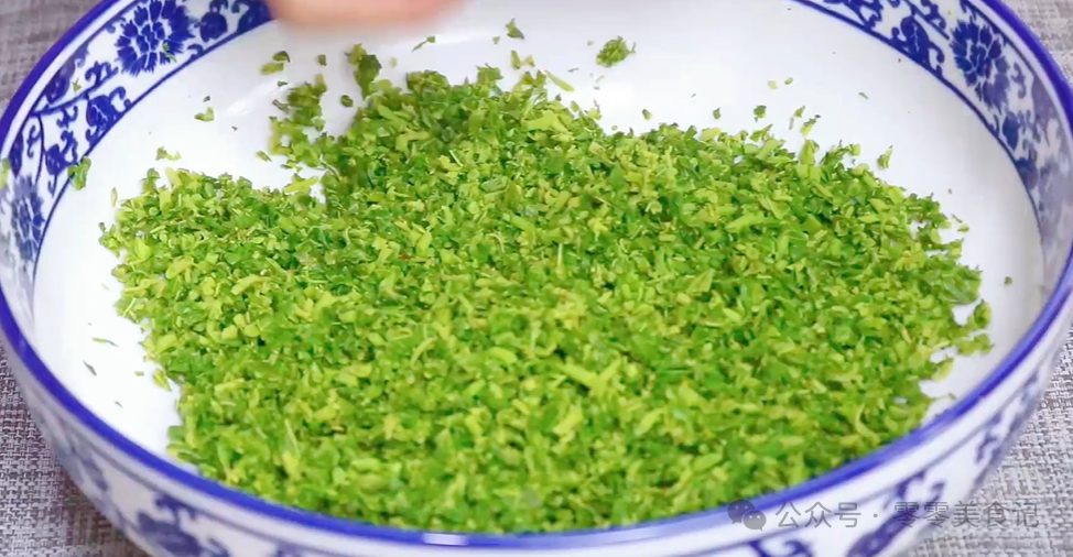 Spring Delicacy: Enjoy the Nutritional Benefits of Xiangchun (Fragrant Ash) with Eggs