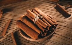 The Benefits and Contraindications of Cinnamon in Kidney Nourishment and Meridian Regulation