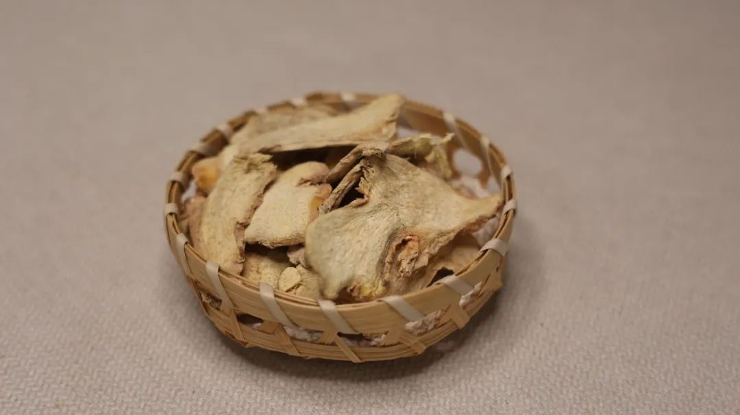 Cold Knowledge: Is Dried Ginger Just Sun-Dried Ginger?