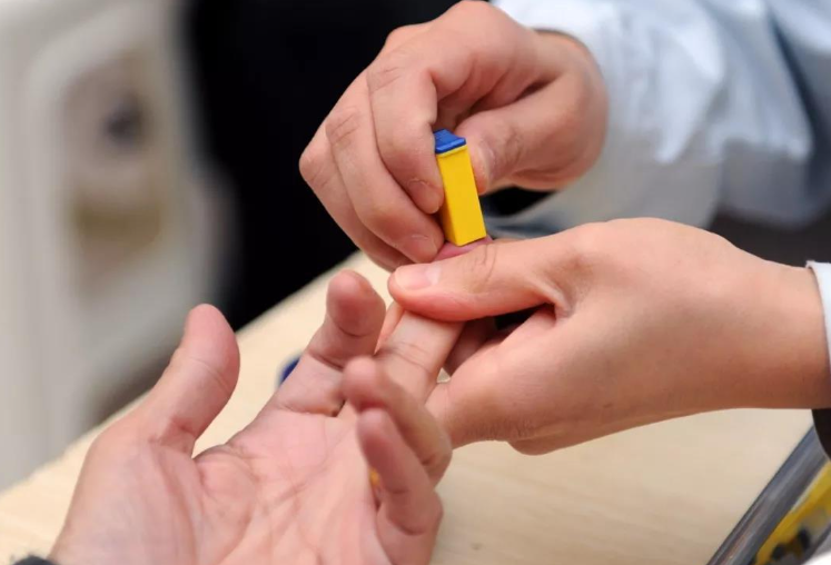 Bloodletting Therapy for 24 Difficult Diseases: A Unique TCM Approach