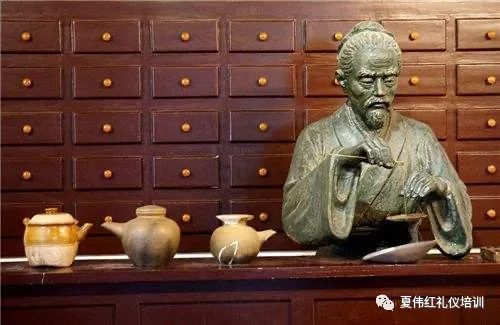 A Discussion on Ancient Medical Techniques: Bian, Acupuncture, Moxibustion, Herbs, and Daoyin