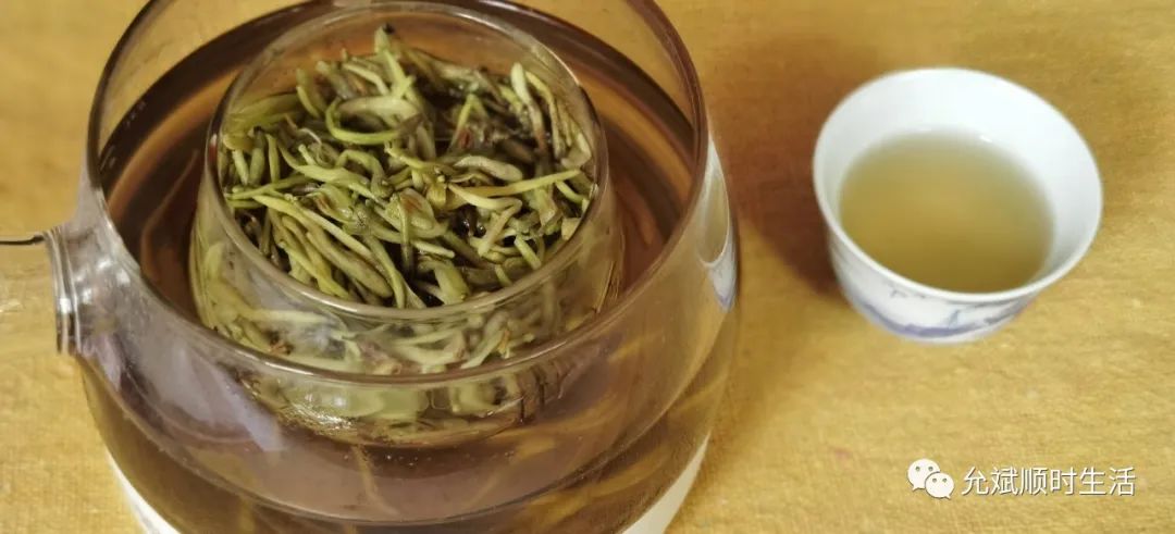 How to Use Jin Yin Hua and Gan Cao for Wind-Heat Cold, Viral Infections, and Heatstroke