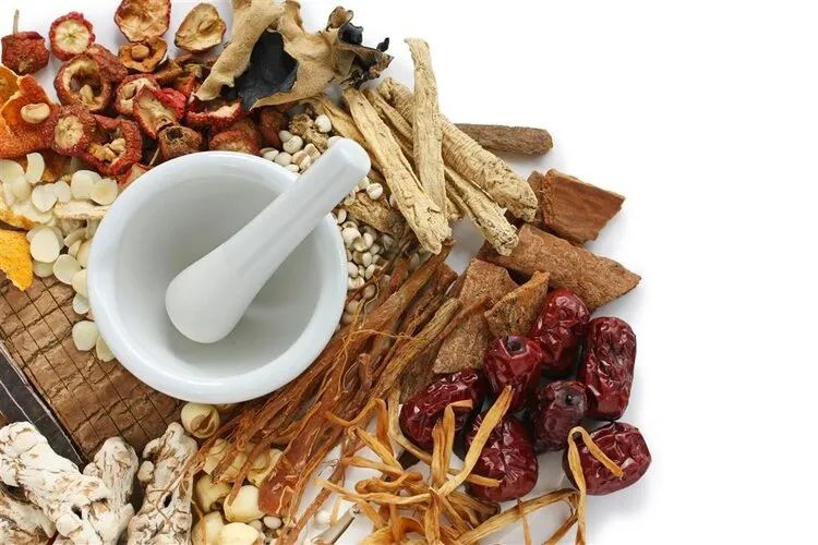 Traditional Chinese Medicine: Blood Stasis, the Root of All Illness! Self-Assessment with 4 Key Phrases and 3 TCM Methods for Regulation