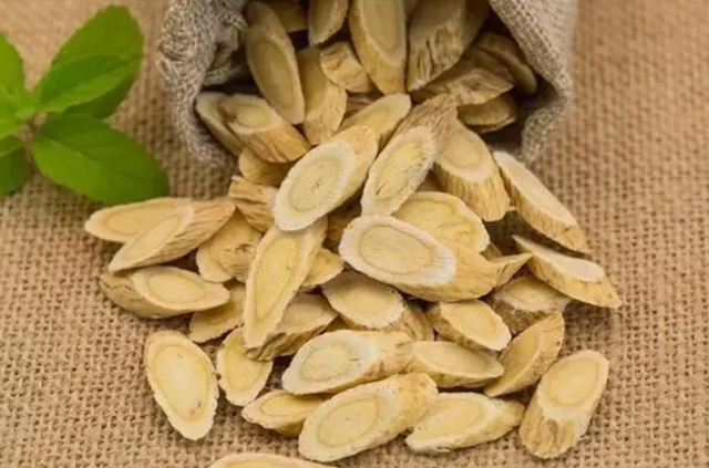 Boosting Qi with Astragalus: Doctors Recommend 5 Herbal Combinations for Better Results