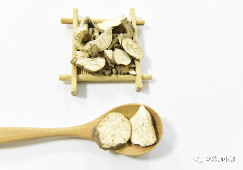 The Dangers of Drinking Astragalus Water: Is It Really Harmful to the Kidneys?