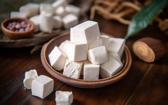 Four Medicinal Variants of Fu Ling with Distinct Effects