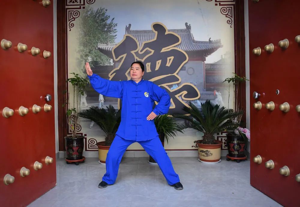 Who Practices Tai Chi? A Flourishing Community!