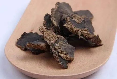12 Herbs for Clearing Heat and Detoxification: Recommended for All Ages!