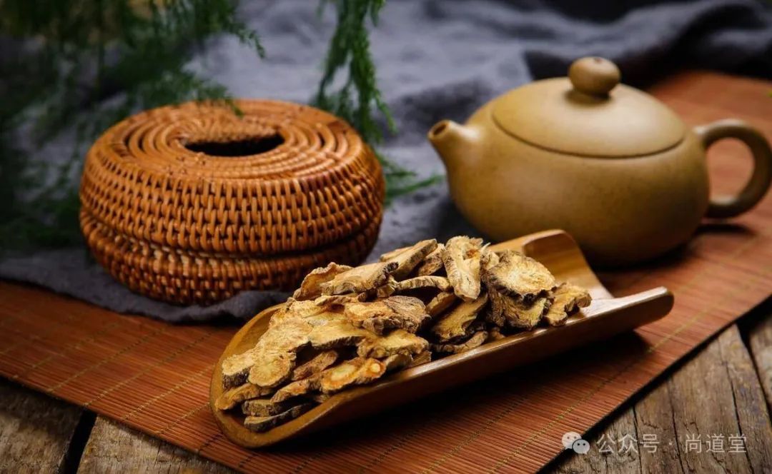 Understanding the Four Major Deficiencies in Traditional Chinese Medicine: Qi Deficiency with Dampness, Blood Deficiency with Wind, Yang Deficiency with Cold, and Yin Deficiency with Excess Heat