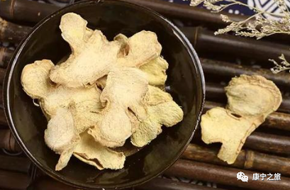 The Distinct Functions of Fresh Ginger and Dried Ginger in Traditional Chinese Medicine
