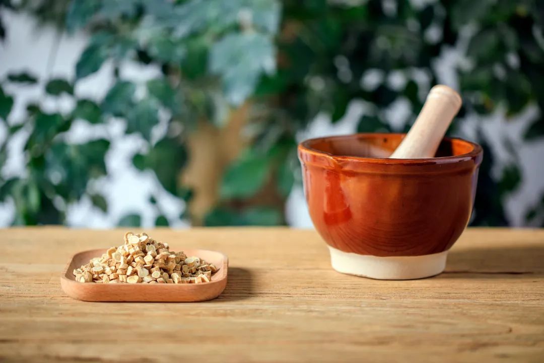 Astragalus Can Rapidly Enhance Human Immunity! But Only Certain People Can Use It, Check If You Are Suitable!