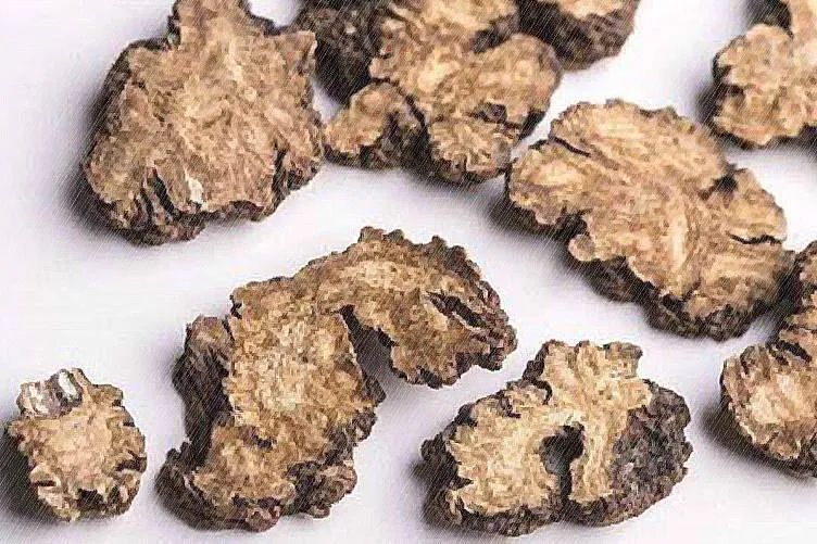 Chuan Xiong (Ligusticum Chuanxiong) - A Comprehensive Overview