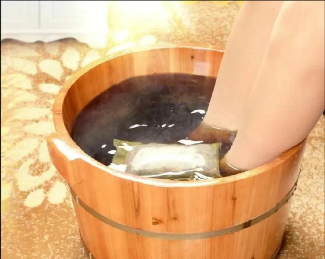 Traditional Chinese Medicine Recommendations for Eliminating Dampness in Humid Weather