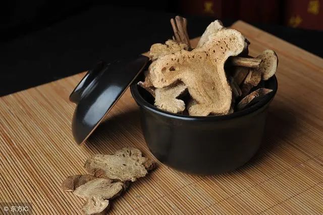 Understanding Yin Deficiency in Traditional Chinese Medicine: Symptoms and Common Remedies