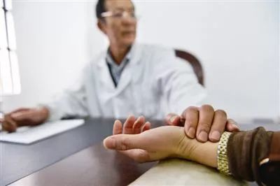 The Precision of Pulse Diagnosis in Traditional Chinese Medicine: Secrets Revealed!