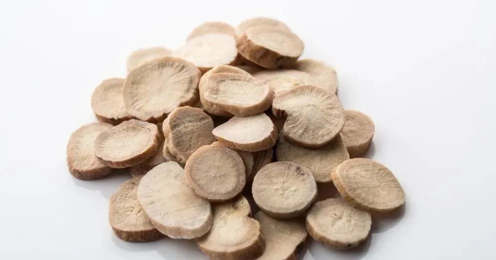 The Efficacy and Functions of Bai Shao (White Peony) in Traditional Chinese Medicine