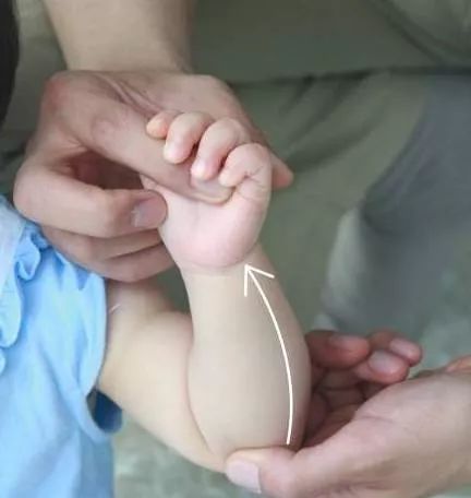 21 Pediatric Tuina Techniques to Easily Address Common Childhood Ailments!