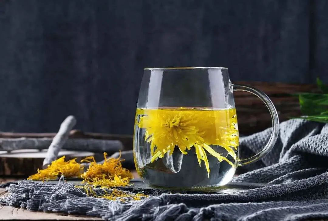 Understanding Chinese Herbal Medicine: The Many Benefits of Forsythia, Dissolving Nodules and Reducing Swelling, Clearing Heat and Promoting Diuresis!