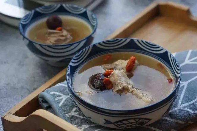 Suffering from Lower Back Pain? These Six Medicinal Dishes Can Help
