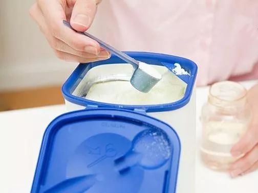 Is Formula Milk Causing "Heat"? Thick Tongue Coating and Excess Eye Discharge Also Indicate "Heat"?