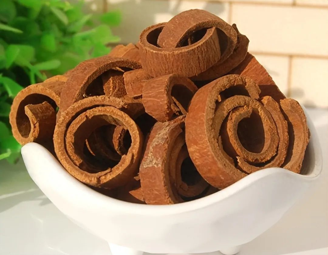 Identification of Cinnamon in Traditional Chinese Medicine