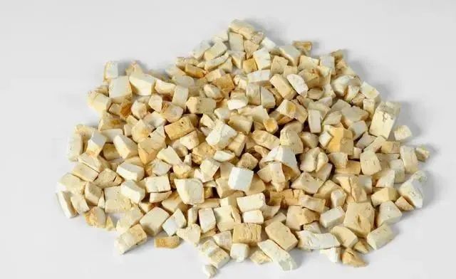 9 Types of Heat-Clearing and Detoxifying Chinese Herbs