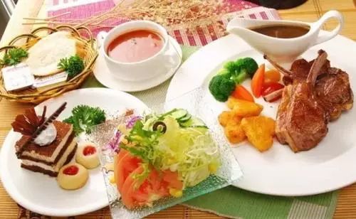The Huangdi Neijing: Understanding the Origins of Disease