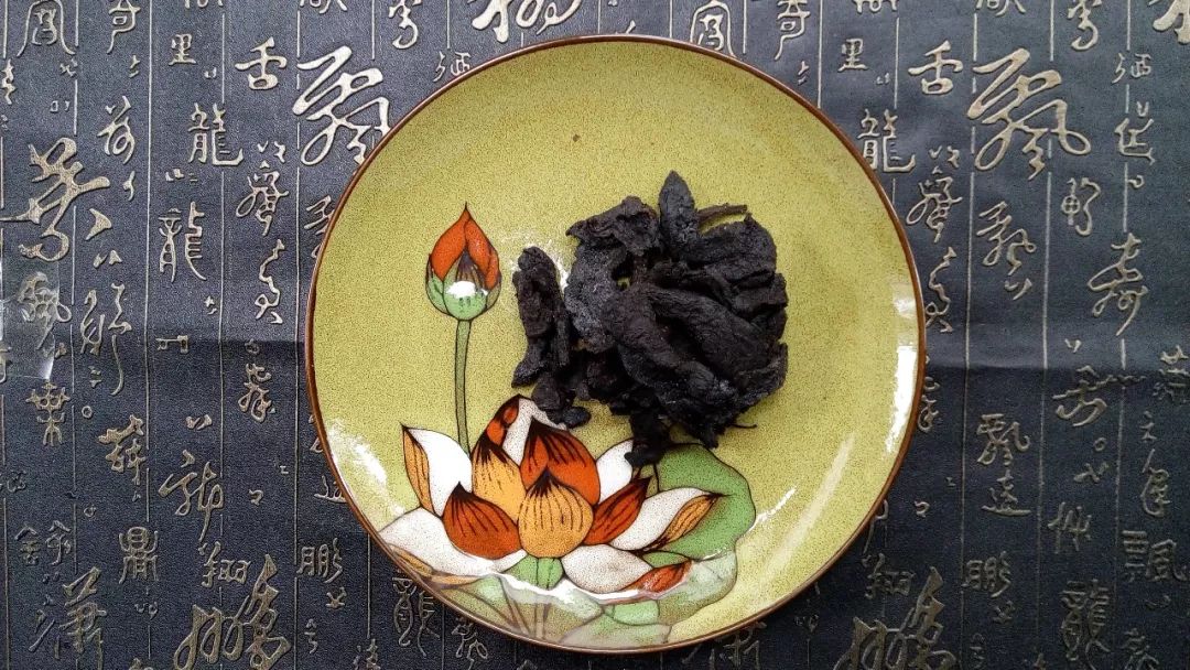 The Benefits and Uses of Rehmannia Glutinosa (Shu Di Huang)