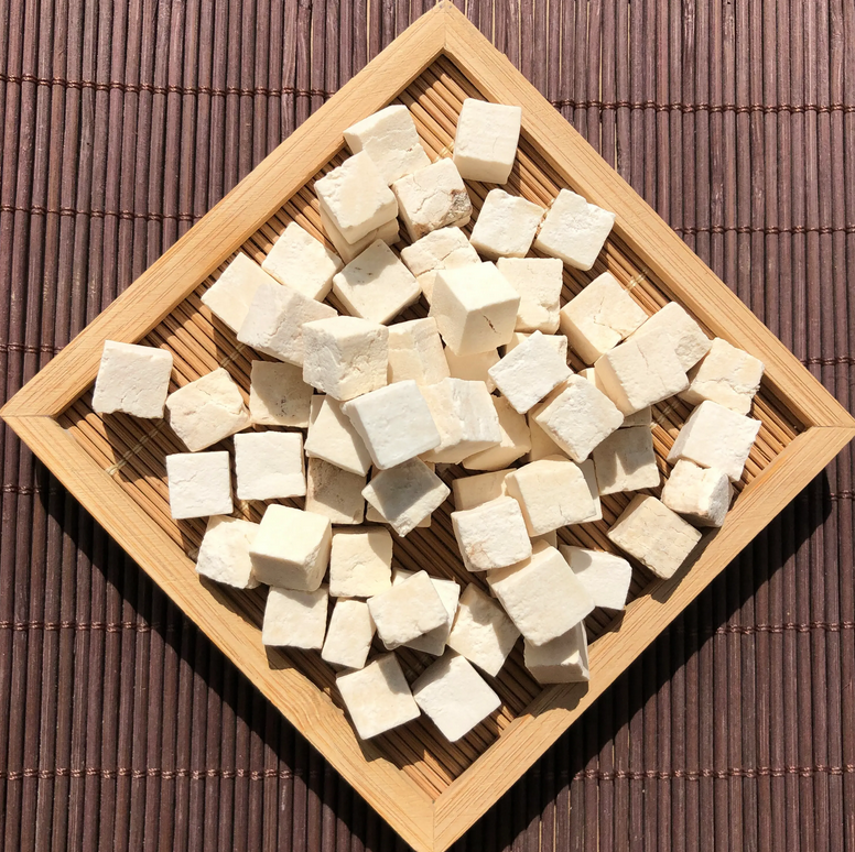 Atractylodes: A Powerful Herb for Dampness, Spleen Health, and Wind-Damp Relief